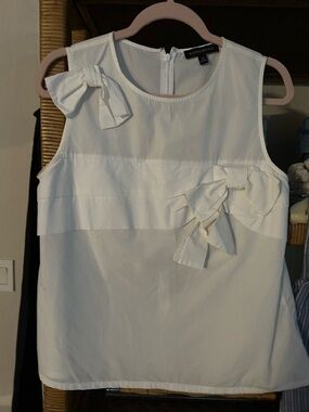 Banana Republic Cream Sleeveless Bow-Detail Top